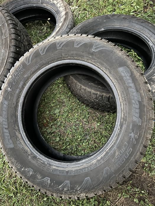 Комплект зимних шин 225/65/17