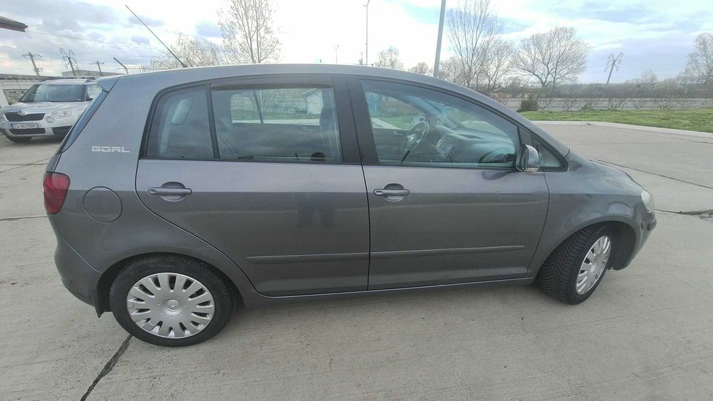 Vând golf 5 plus
