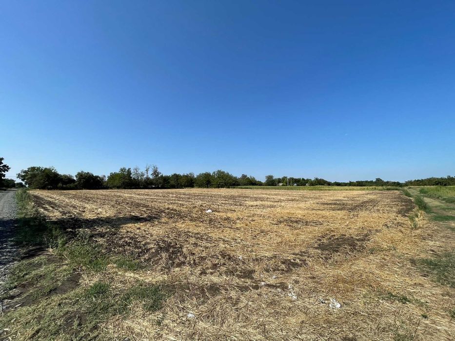 Vând teren intravilan agricol – 3.500 m²