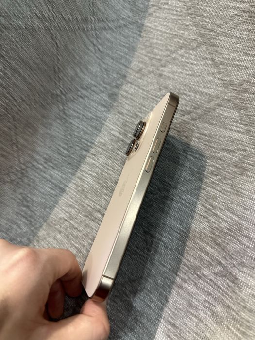 Продам Айфон в идеальном состоянии. Акб 90%.