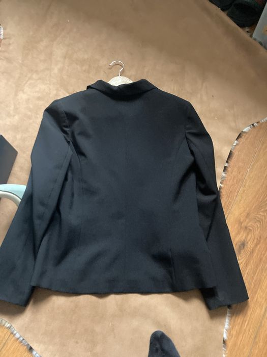 Sacou masura 42 negru fara urme de uzura model clasic se incheie cu na