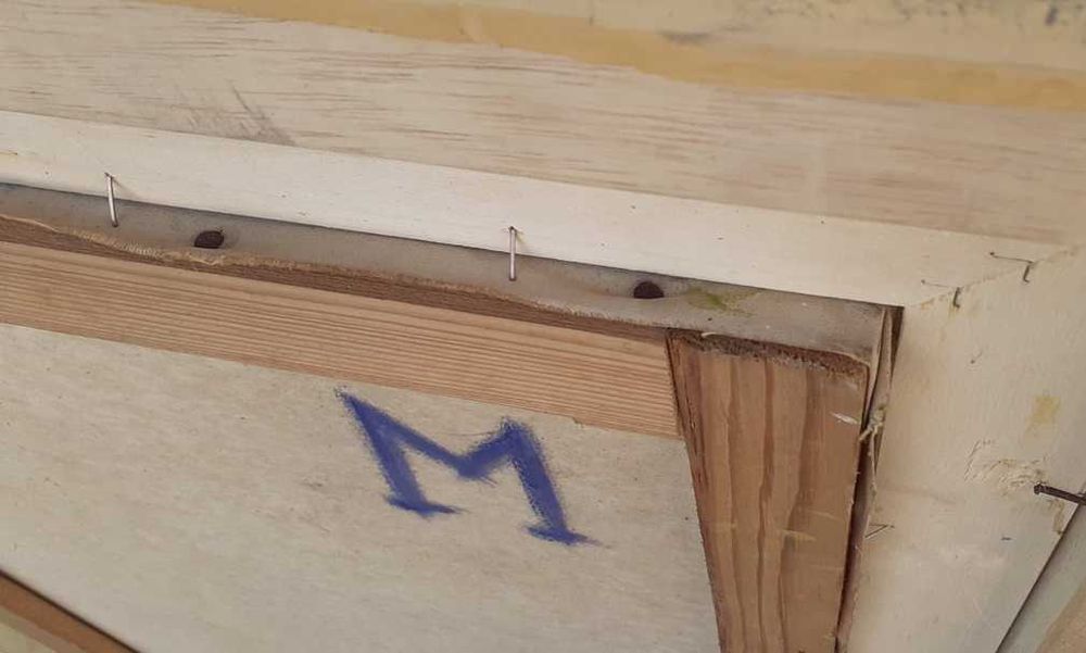 Tablou vechi - semnat ilizibil - datat 1980