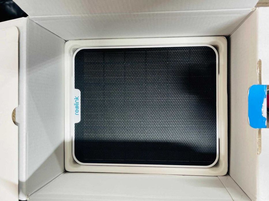 Cameră Wi-Fi exterioară Reolink 4K 180°, viziune nocturna, panou solar