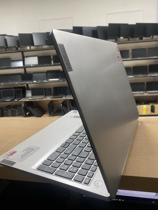 Ноутбук Lenovo Celeron/RAM4/SSD128