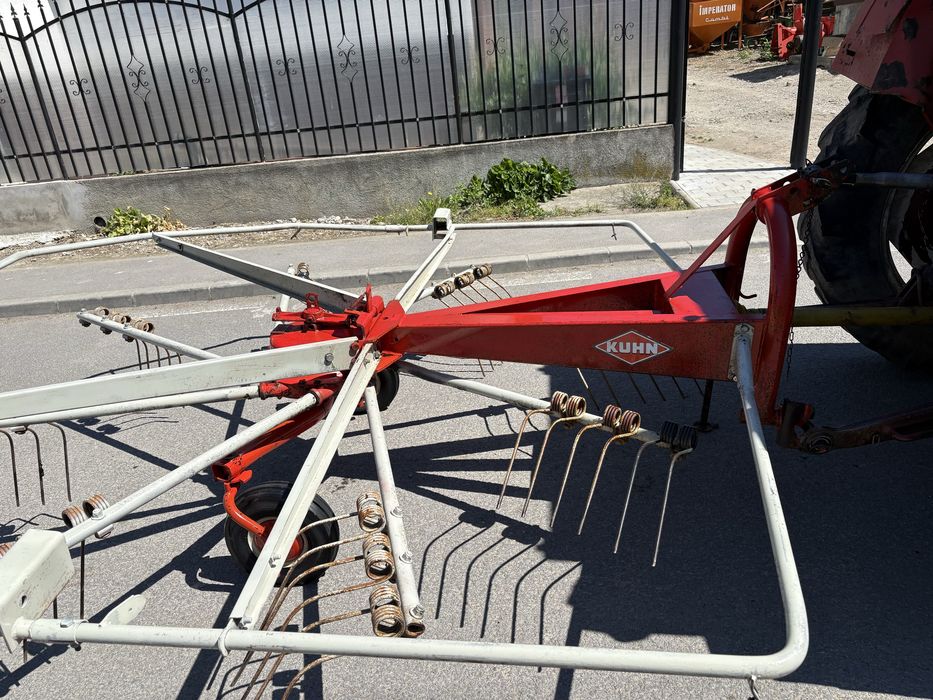 Grebla dupa tractor