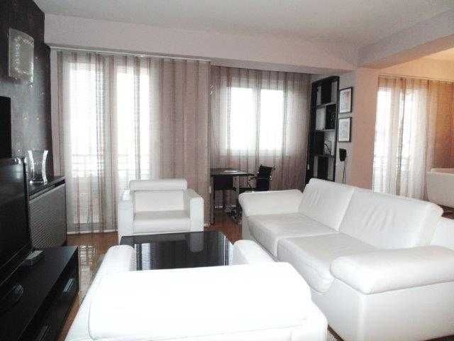 Дава се под наем Тристаен апартамент в Бургас, Център - 76 кв.м за 280.5 € - Снимка #7