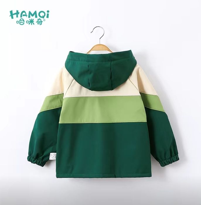 Продам ветровку новая