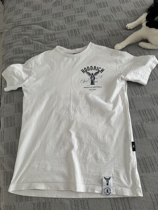 tricouri, blugi, sosete