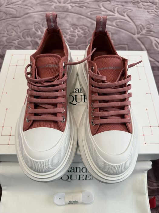 Sneakers damă Alexander McQueen Tread Slick culoare roșu-coral si alb
