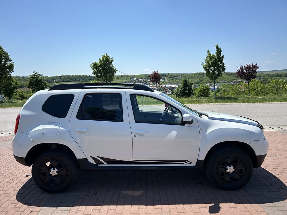 DACIA Duster 2011 — imagine 4