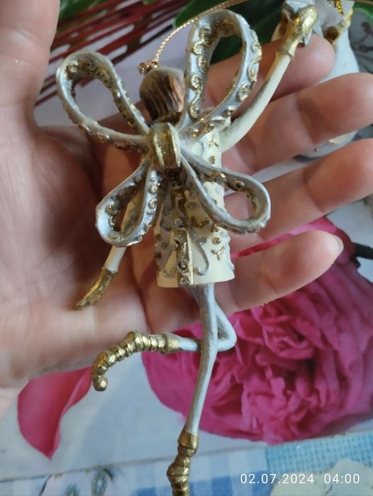 Новогодние игрушки хорошие