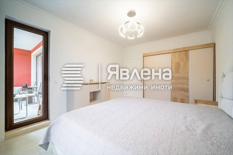 Продава се Двустаен апартамент в Варна, Център - 86 кв.м за 3721 €/кв.м - Снимка #7