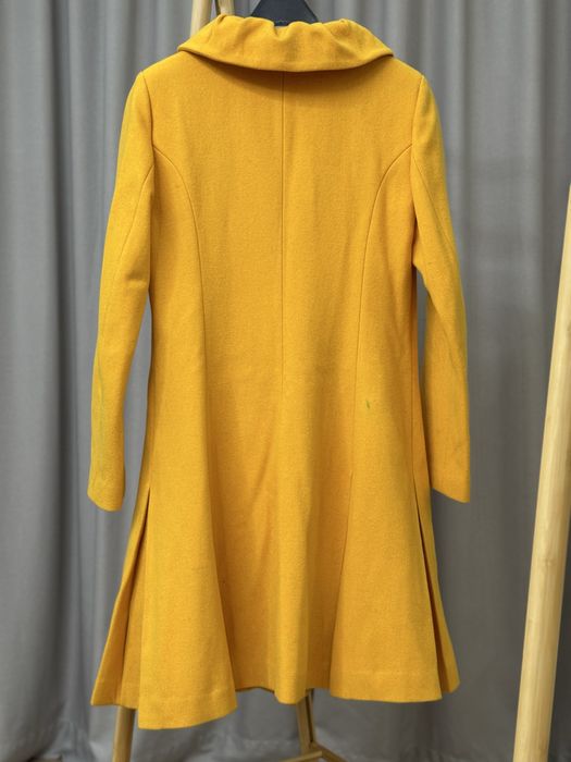 Жълто палто Lara Vill