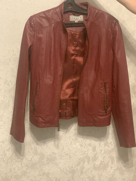 Продам кожаную куртку