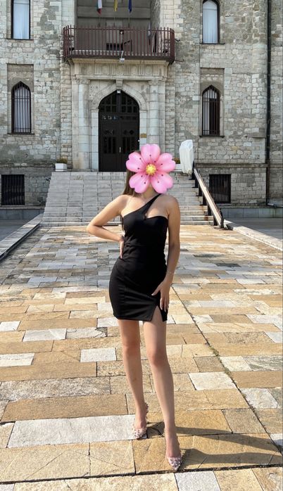 Черни къси рокли