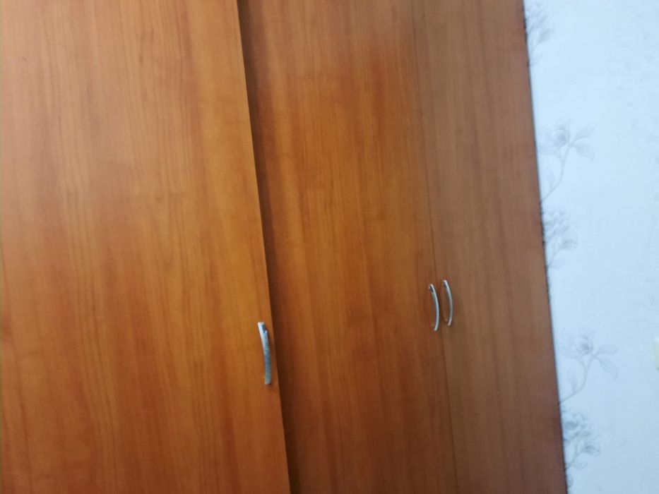 Продам шкаф в хорошем состояний