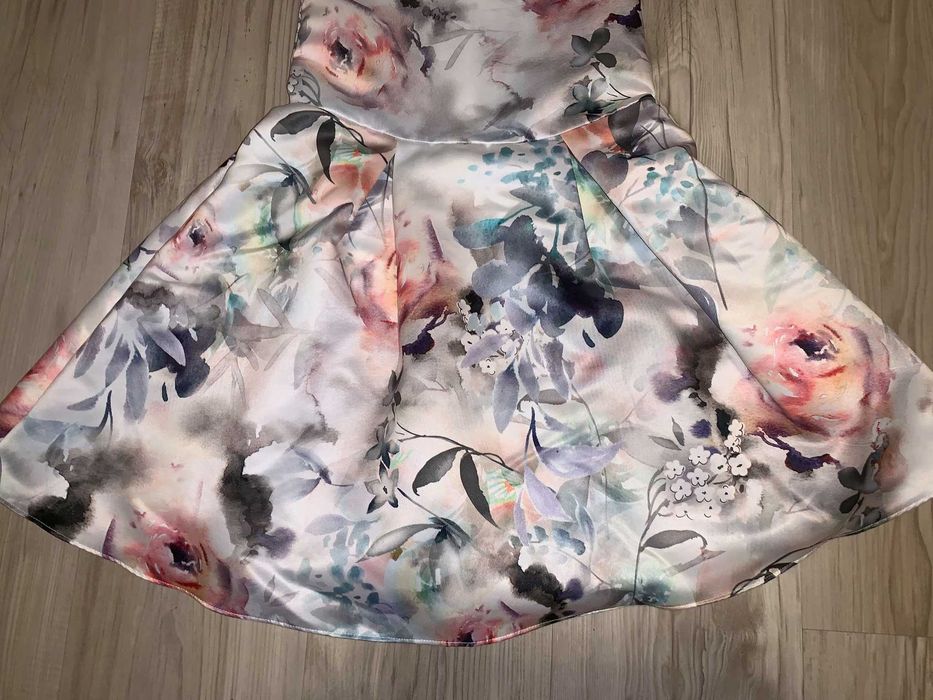 Всесезонна рокля NEXT - размер 8 години