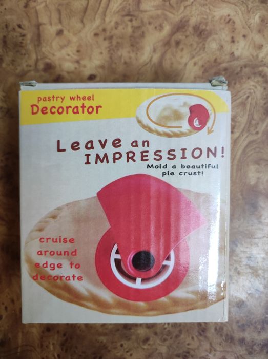 Нож-ролик Для фигурной нарезки теста