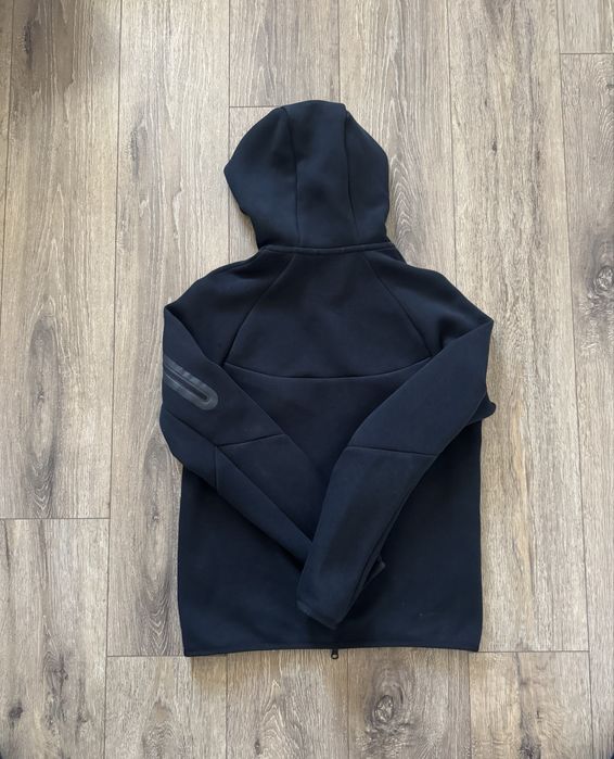 Горнище Nike tech