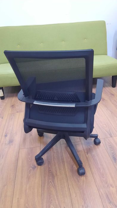 Кресло офисное в отличном состоянии