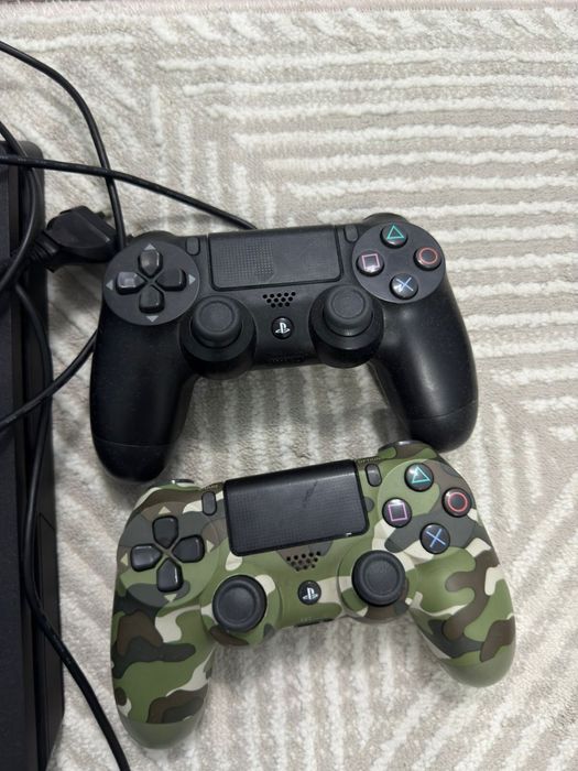 Продаю playstation 4 в идеальном состоянии