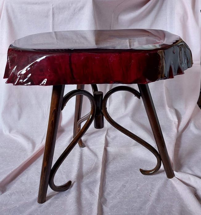 Ръчно изработени масивни маси от орех