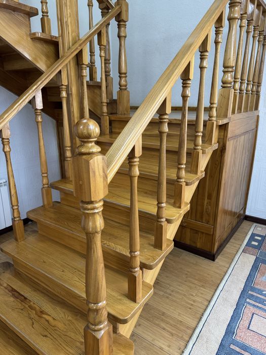 Изготовление и установка лестницы в Алматы