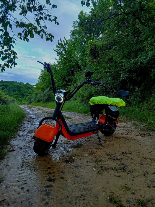 Vând scuter electric hanrley mini