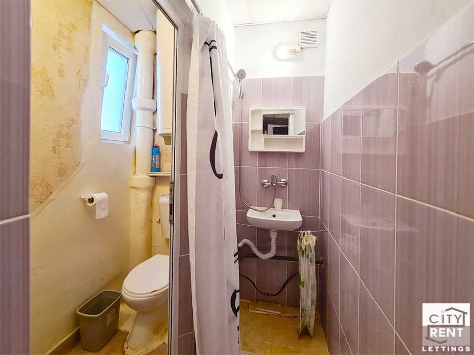 104380 Просторен апартамент с две спални в топ центъра на В. Търново