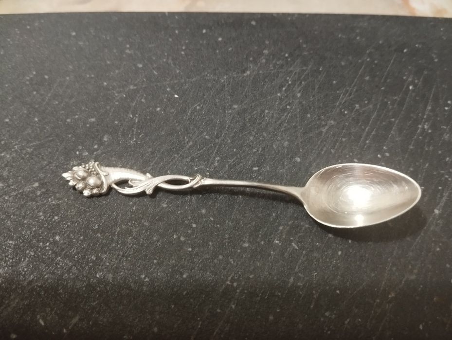 Серебряная ложка