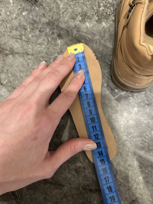 Детские ботинки