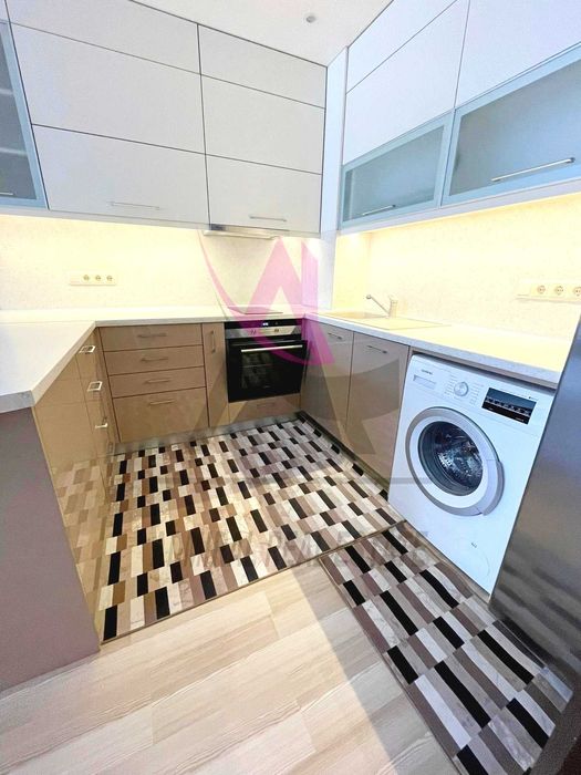 Дава се под наем Двустаен апартамент в Варна, Възраждане 1 - 90 кв.м за 600 € - Снимка #1