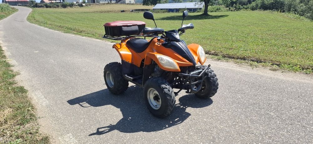Vând atv sym 300cc.