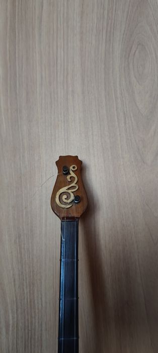 Домбыра сатылады