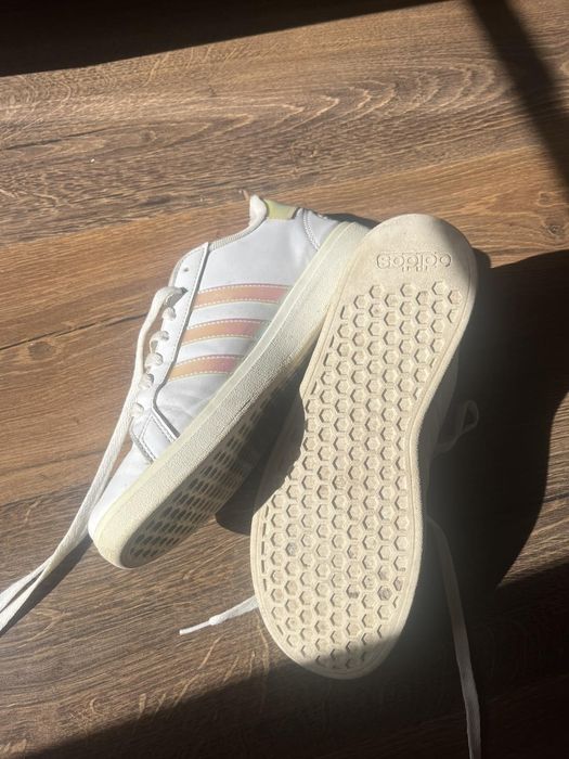 Спортни обувки Adidas