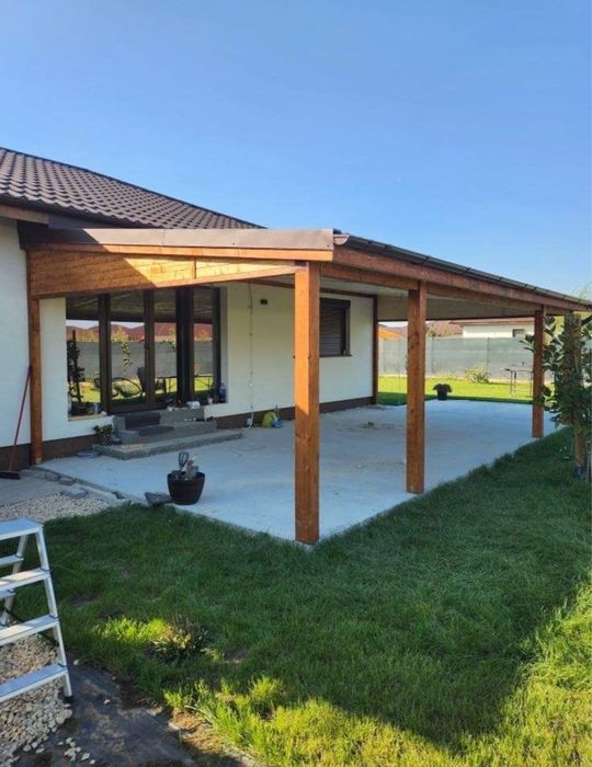 Foisor din lemn stare foare buna