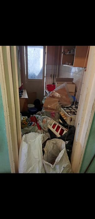 Debarasez  apartamente și orice spatiu