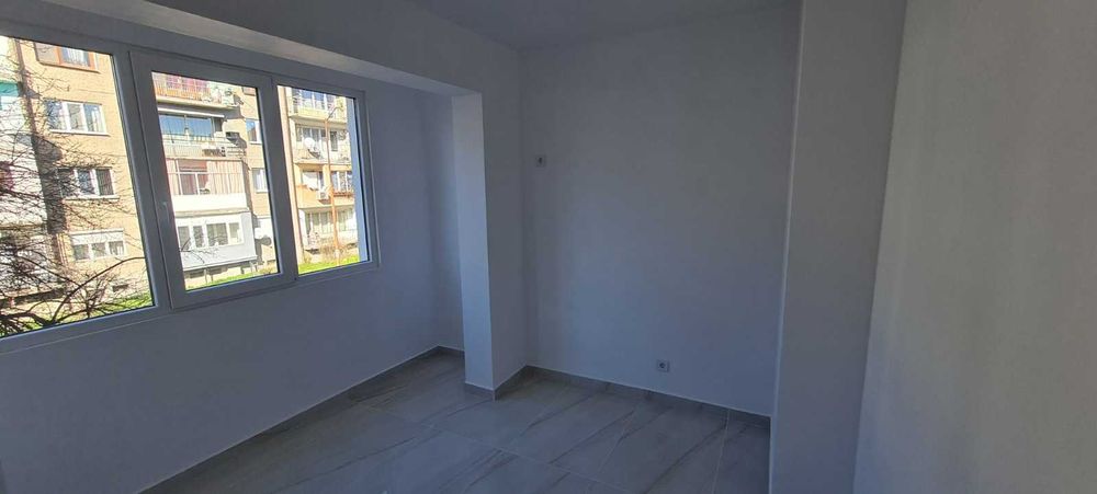 Продава 3-СТАЕН апартамент гр.София, кв.Надежда 2