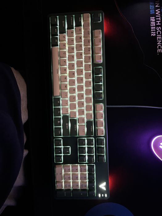 мошний игравой компютэр