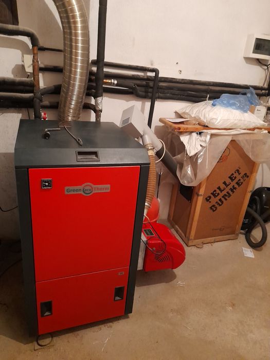 Котел за пилети с бункер