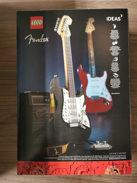 LEGO® Ideas 21329 Fender® Stratocaster™ Лего КитараФендър Стратокастер
