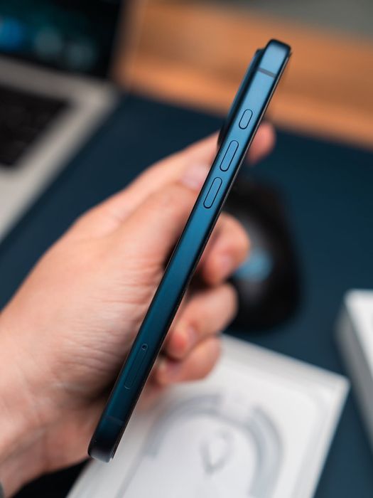 iPhone 17 Pro Max 256gb Blue Sim + E sim