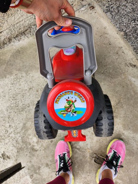 Кола за яздене Tolocar