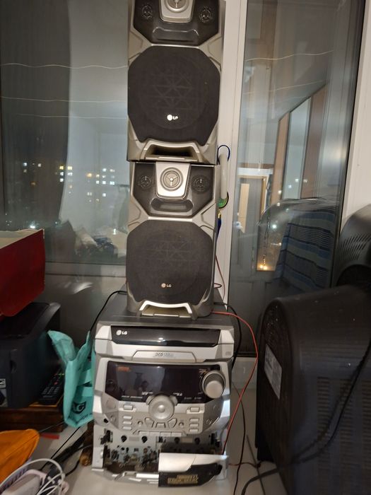 Музыкальный центр