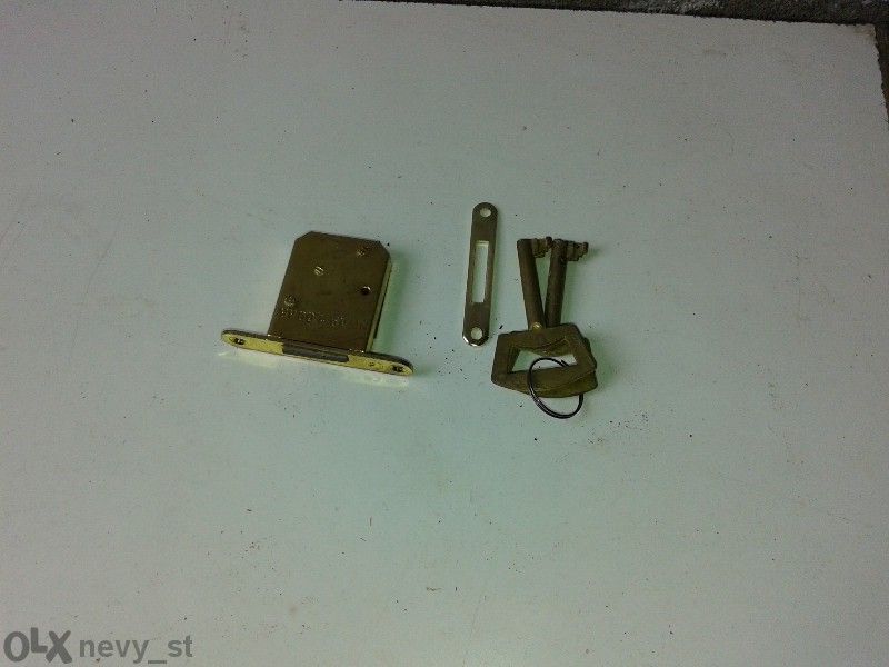 Брави за мебели различни видове