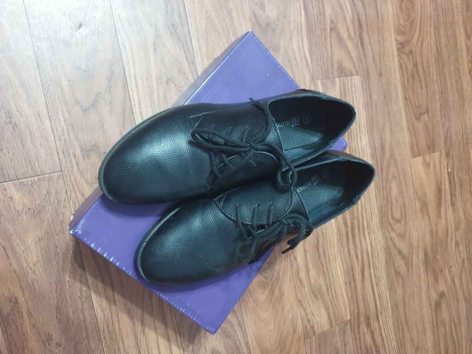 Продам женские броги