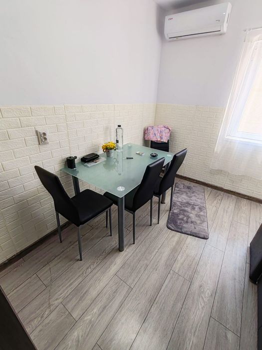 Vând apartament 55 mp