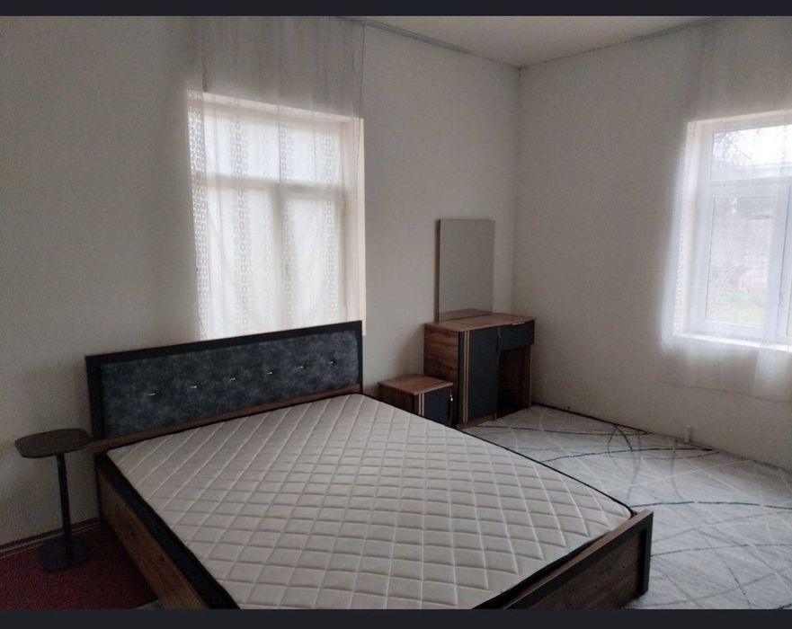 Arenda Sampi 2 hona Hovli 400ye