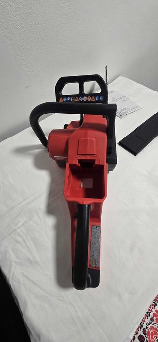 Drujba, Fierestrau cu lant Milwaukee m18 FCHS, lama de 40cm