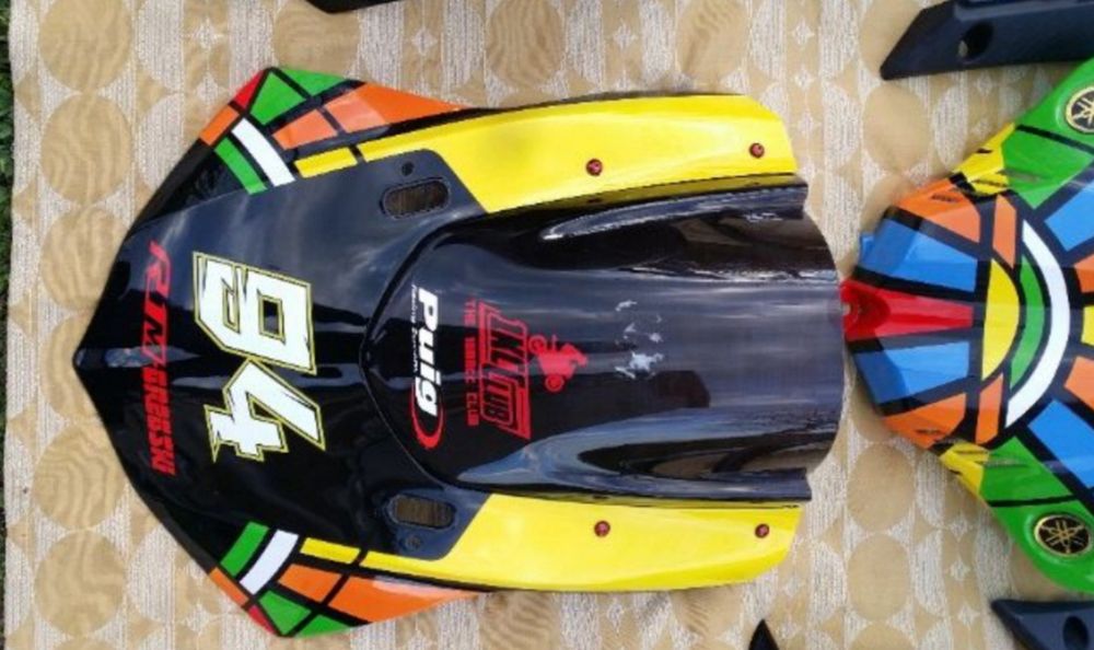 Спойлери за Yamaha r1 2020г до 2024г. на бройка имам и за 2015-2019